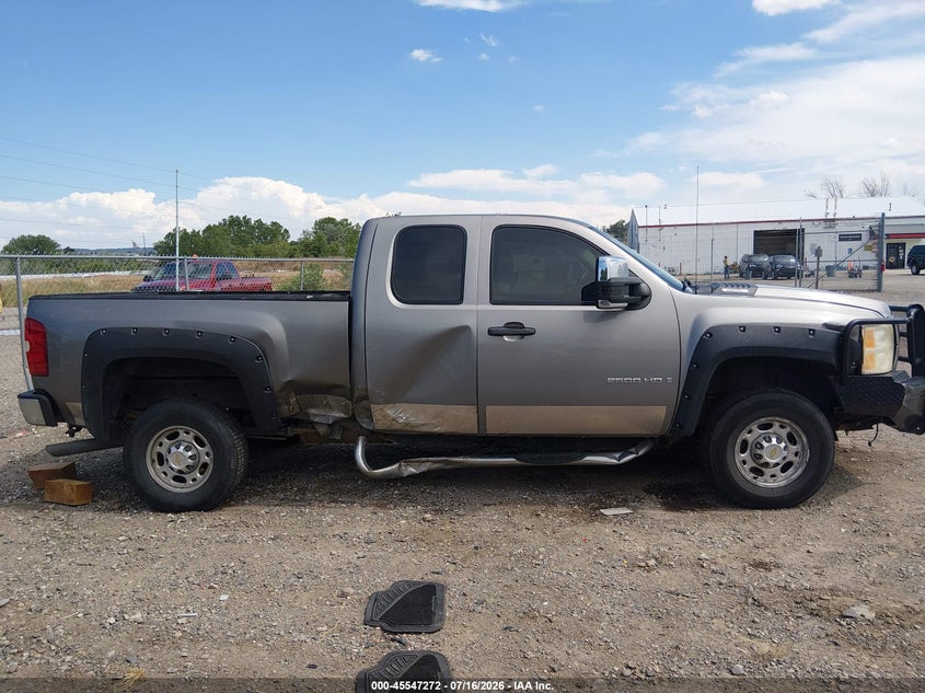 2007 CHEVROLET SILVERADO PICKUP 6.0L V-8 VVT, 353HP