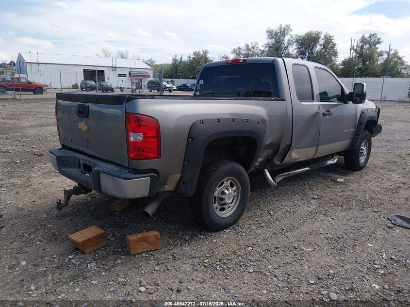 2007 CHEVROLET SILVERADO PICKUP 6.0L V-8 VVT, 353HP
