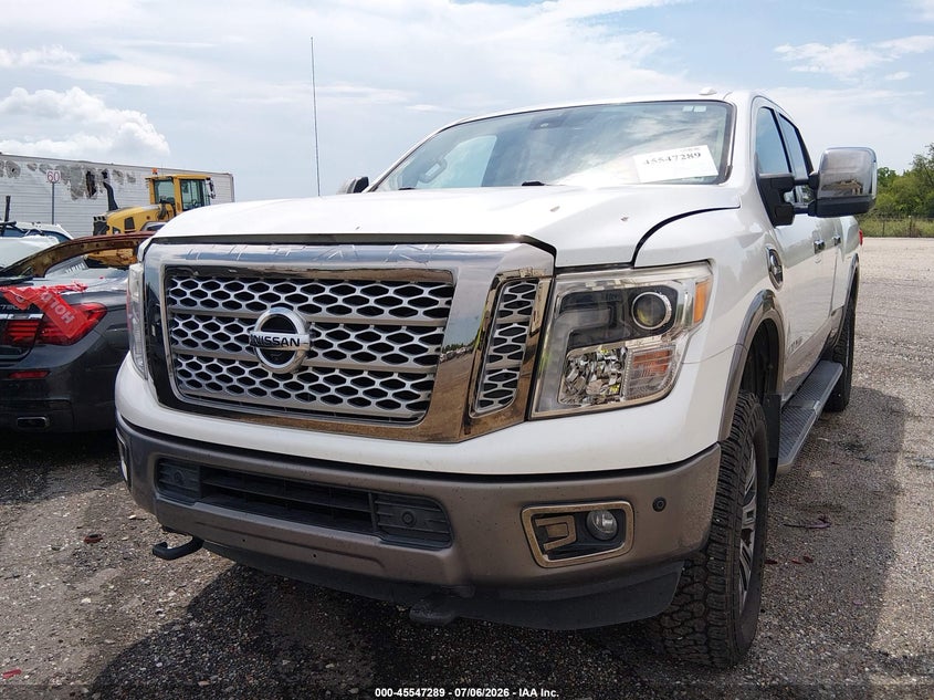 2017 Nissan Titan Xd Platinum Reserve Diesel VIN: 1N6BA1F40HN565656 Lot: 45547289