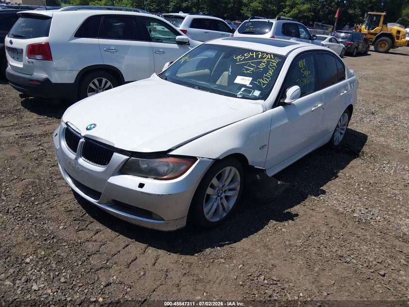 2008 BMW 328XI auction photo 2