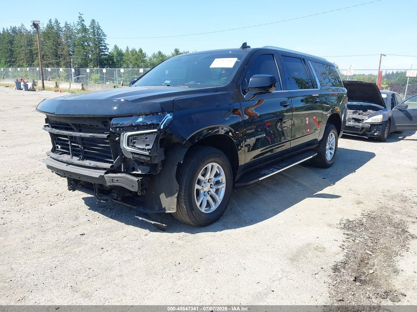 2024 CHEVROLET SUBURBAN auction photo 2