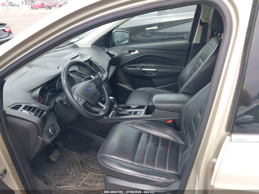 2017 FORD ESCAPE auction photo 5
