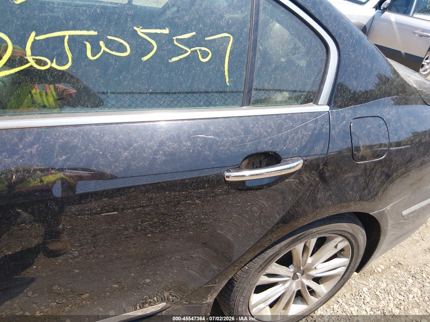 2012 HYUNDAI GENESIS auction photo 6