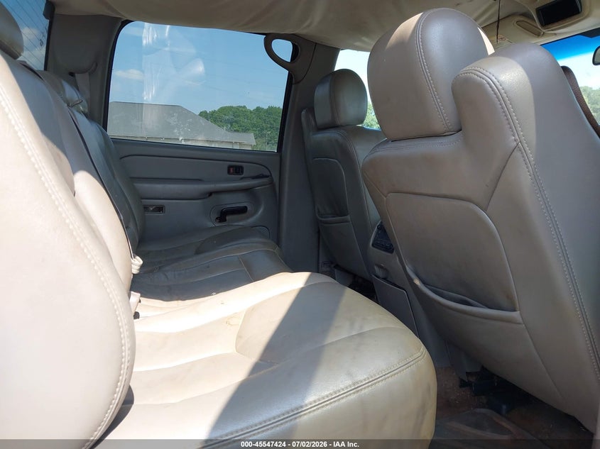 2004 GMC SIERRA 2500HD auction photo 8