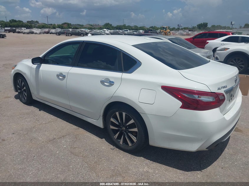 AtlanticExpress - Nissan Altima