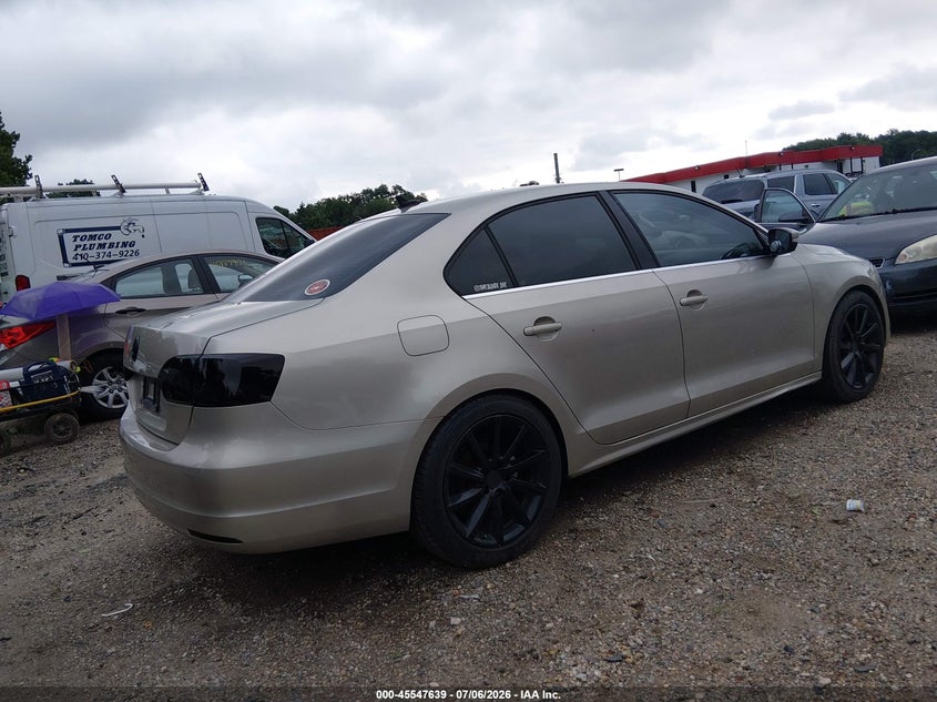 2014 VOLKSWAGEN JETTA 1.8T SE · Фото 4