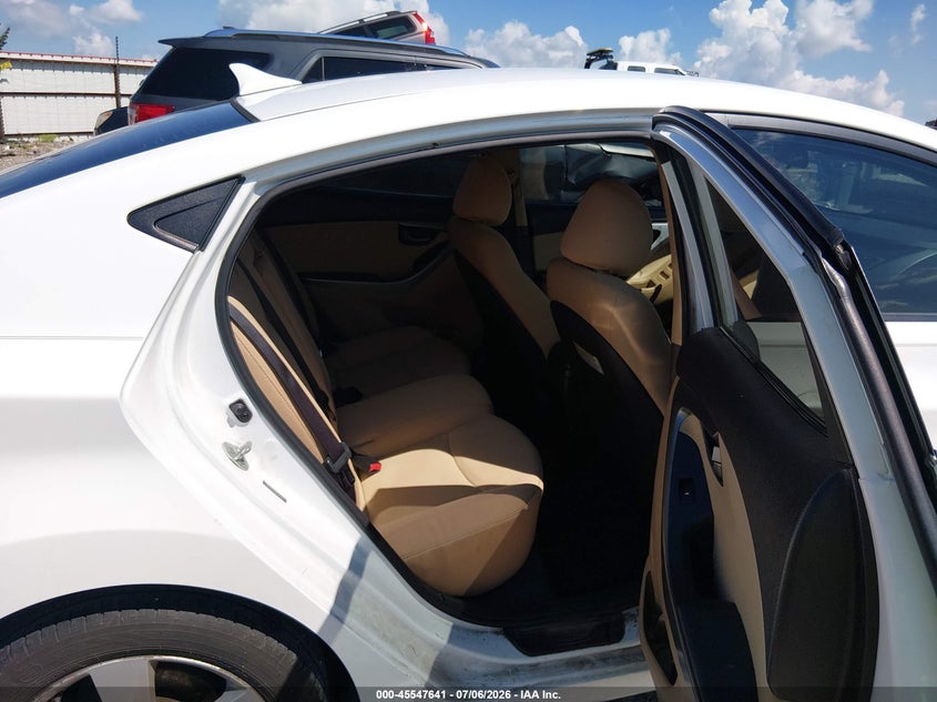 2013 HYUNDAI ELANTRA auction photo 8