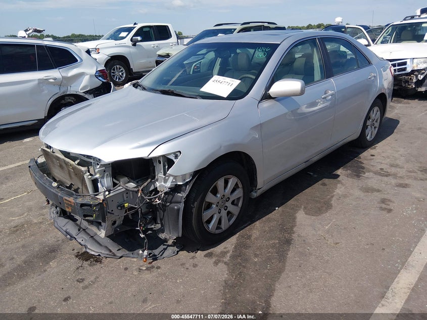 2009 TOYOTA CAMRY auction photo 2
