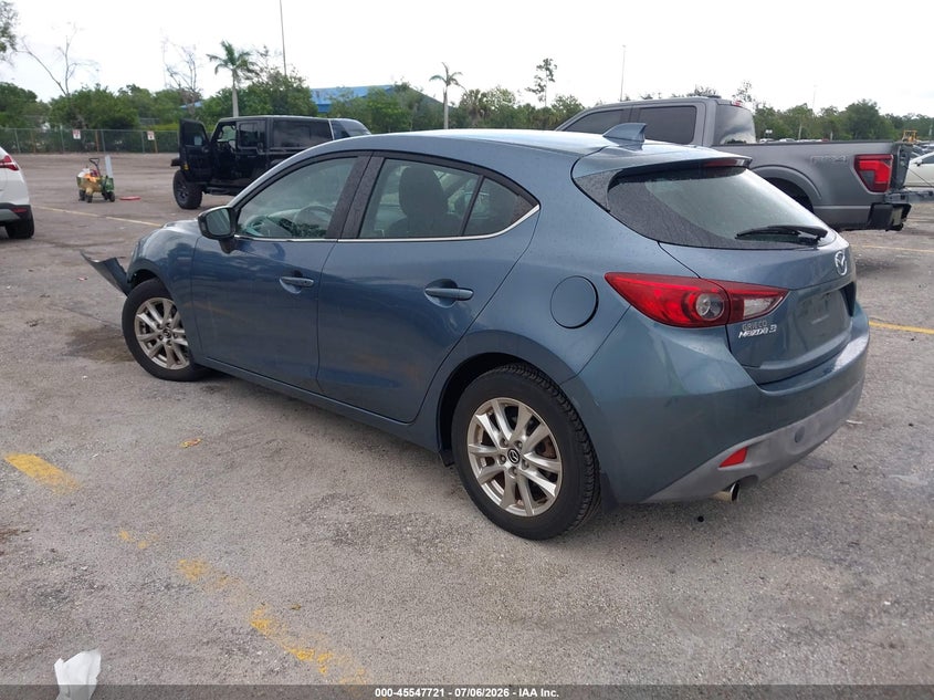2016 MAZDA MAZDA3 auction photo 3
