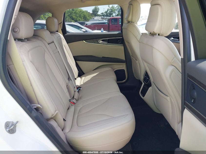 2020 LINCOLN NAUTILUS auction photo 8