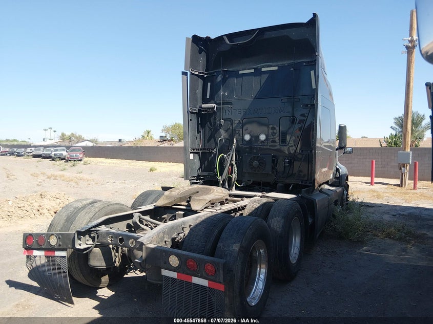 2020 INTERNATIONAL LT auction photo 4