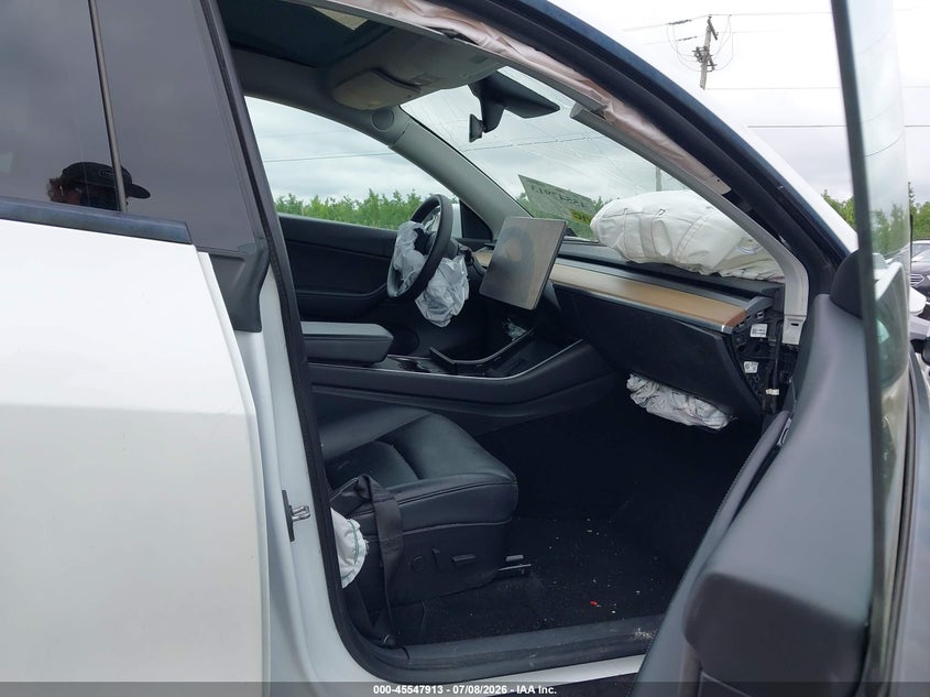 2020 TESLA MODEL Y auction photo 5