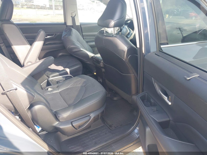 2025 TOYOTA GRAND HIGHLANDER auction photo 8