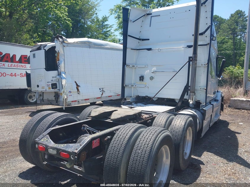 2012 VOLVO VN auction photo 4