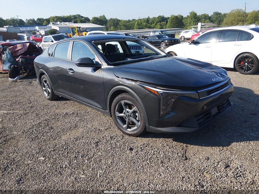 Vin: 3kpft4de3se168305, lot: 46046352, kia k4 lxs 2025 img_1