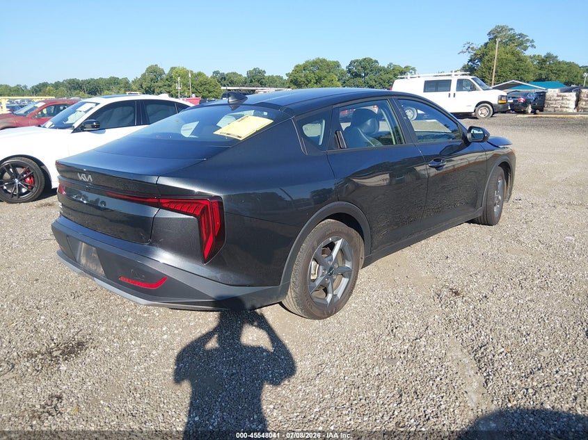 Vin: 3kpft4de3se168305, lot: 46046352, kia k4 lxs 20254
