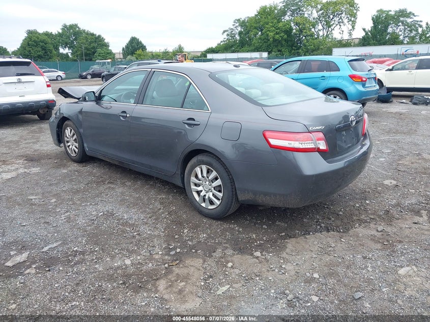 2011 TOYOTA CAMRY auction photo 3