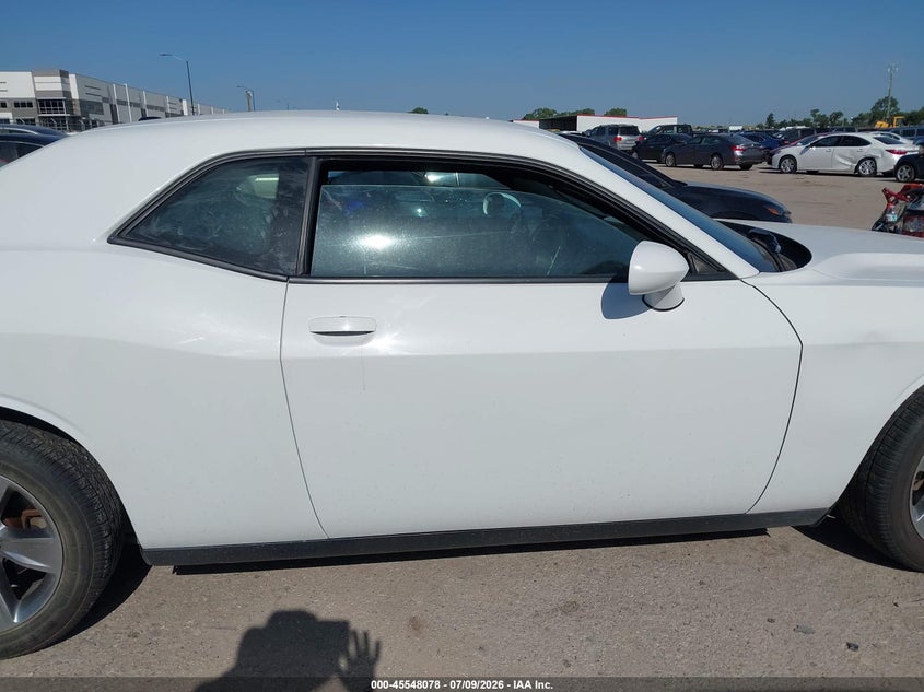 DODGE CHALLENGER - zdjęcie 13