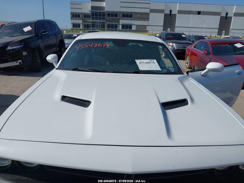 DODGE CHALLENGER - zdjęcie 6