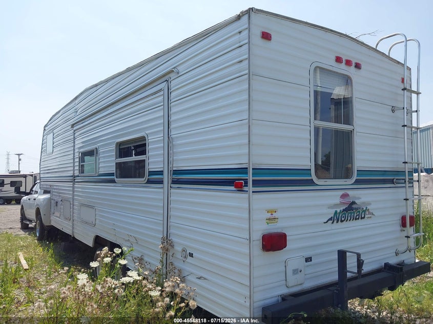 2002 NOMAD 5TH WHEEL auction photo 3