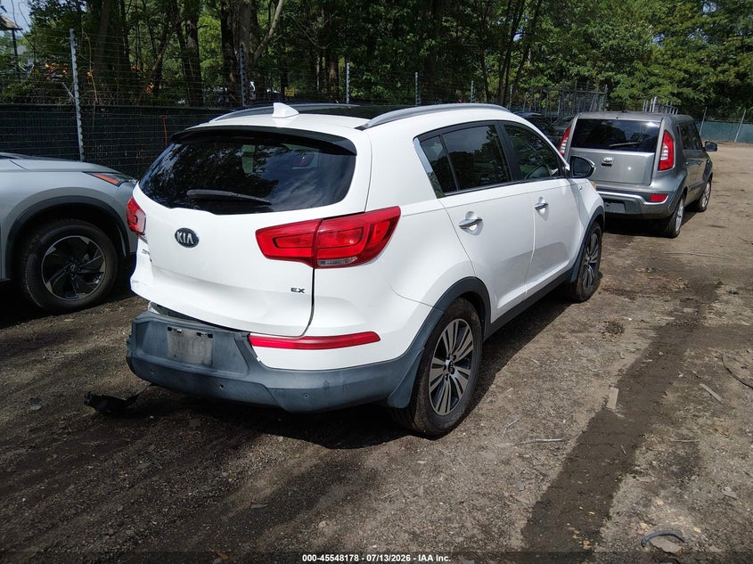 2015 KIA SPORTAGE auction photo 4