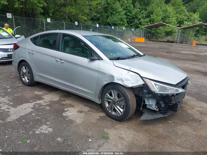 2019 HYUNDAI ELANTRA auction photo 1