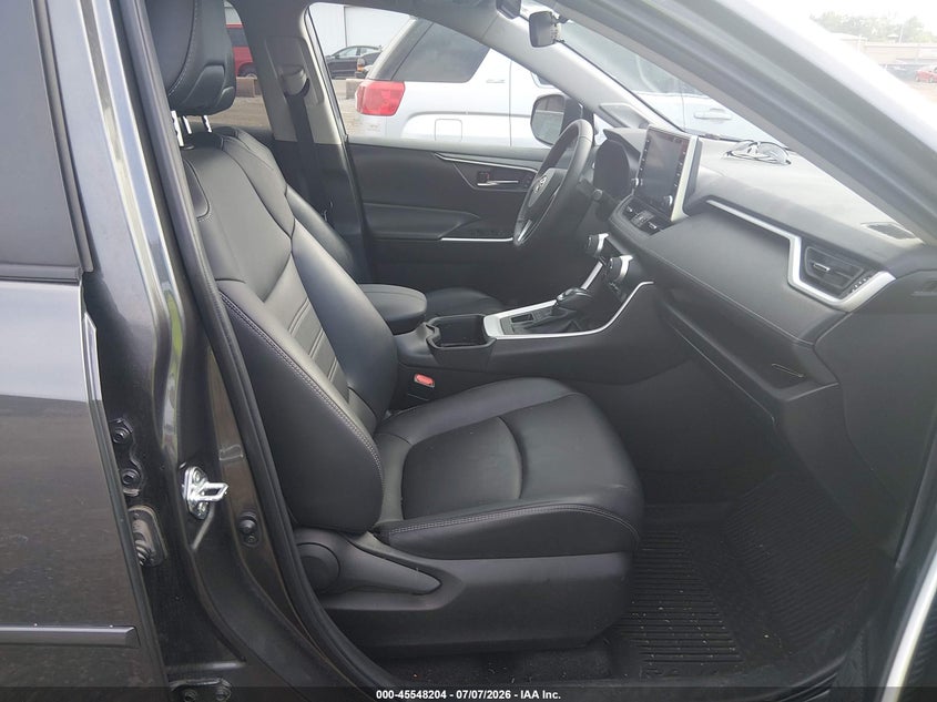 2022 TOYOTA RAV4 auction photo 5