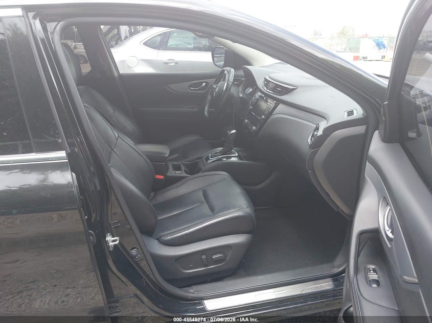 2020 NISSAN ROGUE SPORT auction photo 5