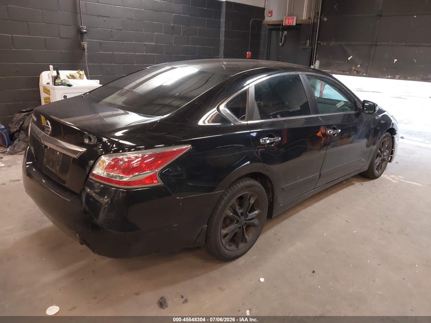 2015 NISSAN ALTIMA auction photo 4