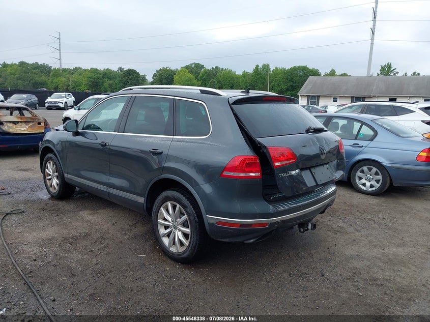 Vin: wvgef9bp3gd004531, lot: 46046649, volkswagen touareg sport w/technology 20163