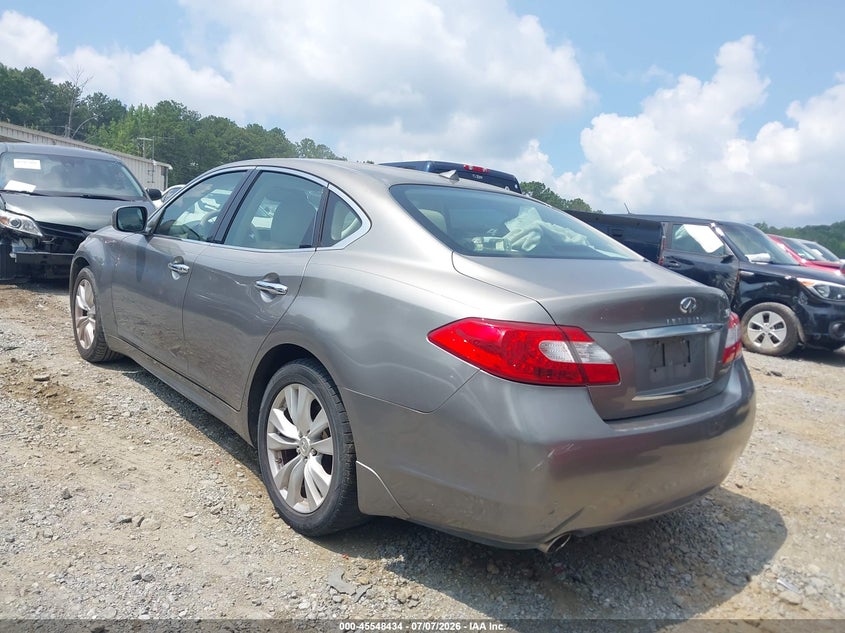 2011 INFINITI M37 auction photo 3