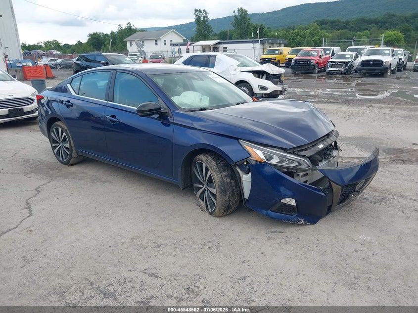 2021 NISSAN ALTIMA SR INTELLIGENT AWD