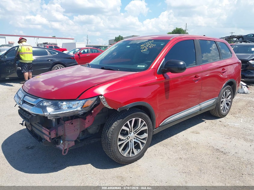 2018 MITSUBISHI OUTLANDER auction photo 2