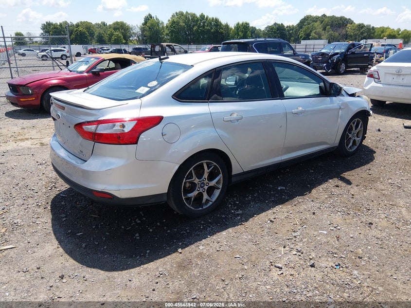 2014 FORD FOCUS auction photo 4