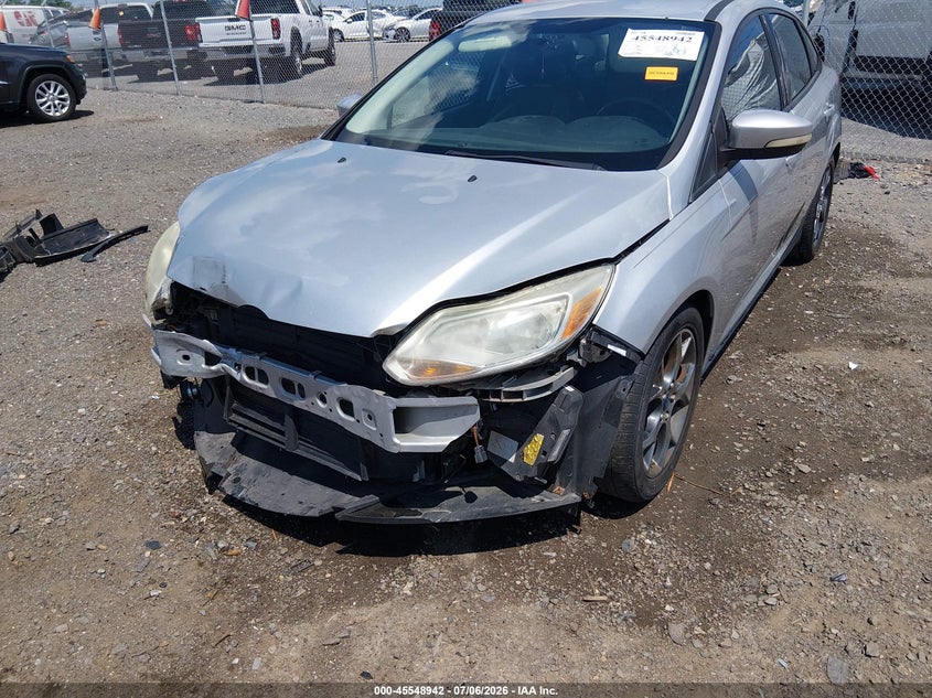 2014 FORD FOCUS auction photo 6