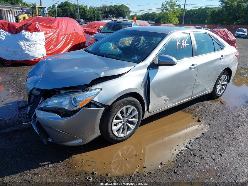 2015 TOYOTA CAMRY auction photo 2