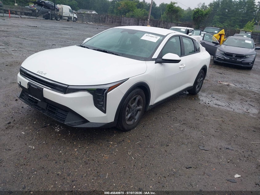 Vin: 3kpft4de3te299686, lot: 46047281, kia k4 lxs 20262