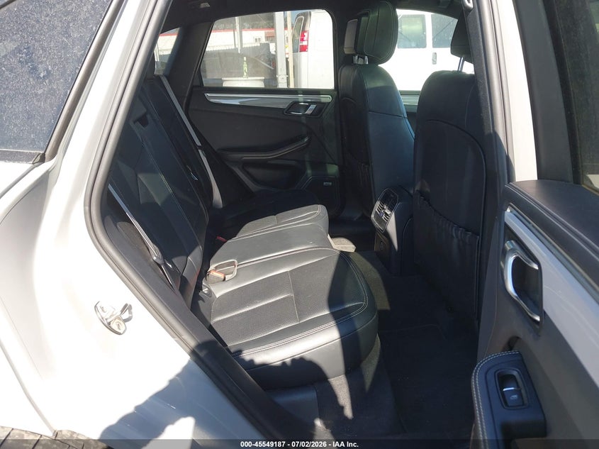 2021 PORSCHE MACAN auction photo 8