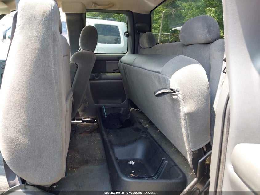 2004 GMC Sierra 2500Hd Sle VIN: 1GTHC29194E115660 Lot: 45549188