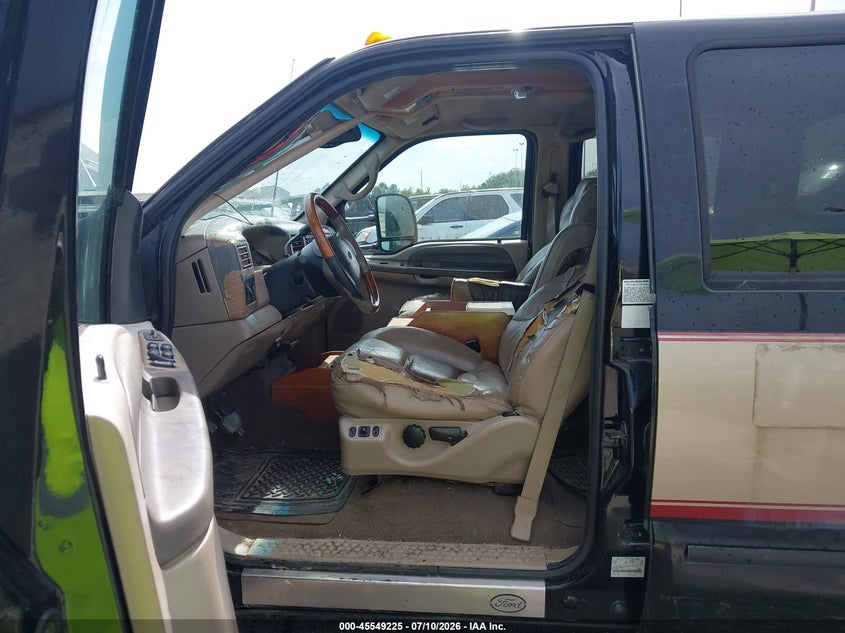 2002 FORD F-350 auction photo 6