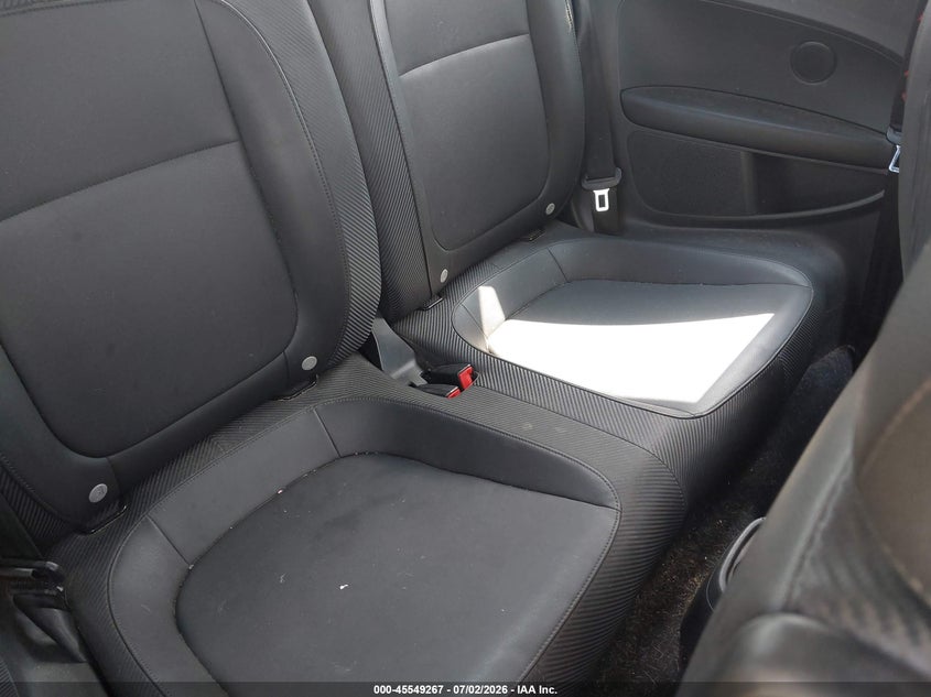 2013 Volkswagen Beetle 2.5L VIN: 3VWJX7AT7DM664507 Lot: 45549267