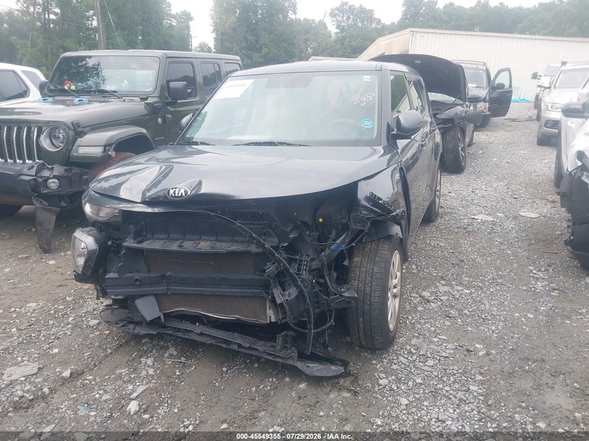 2021 KIA SOUL auction photo 2