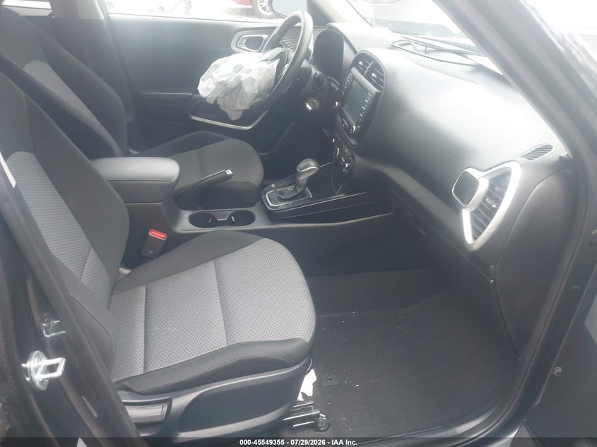 2021 KIA SOUL auction photo 5