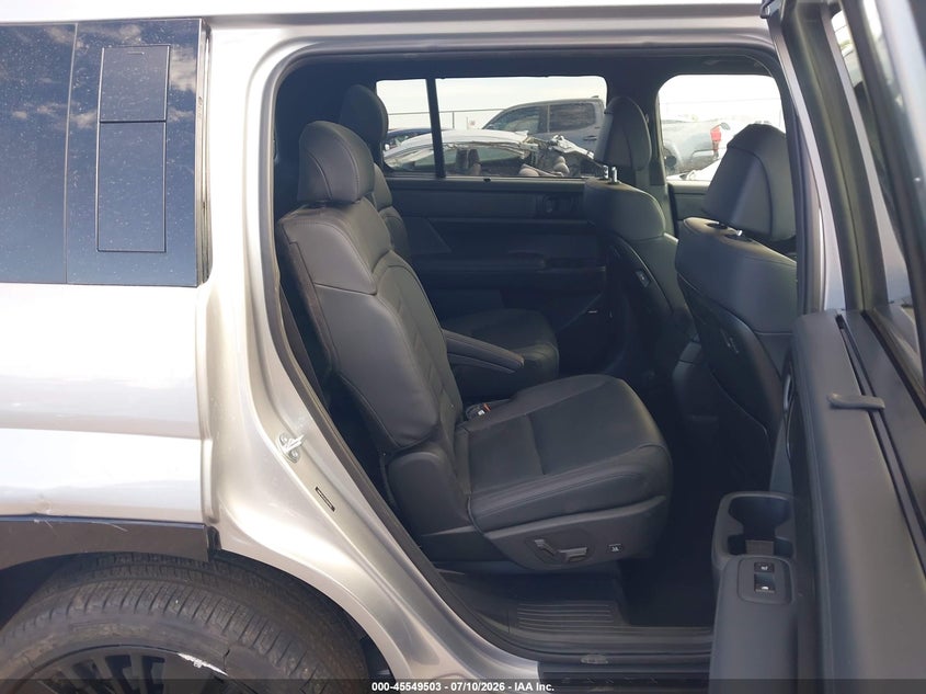 2026 HYUNDAI SANTA FE HYBRID auction photo 8