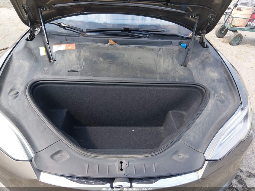 2016 Tesla Model S 60/70/75/85 VIN: 5YJSA1E12GF146618 Lot: 45549549