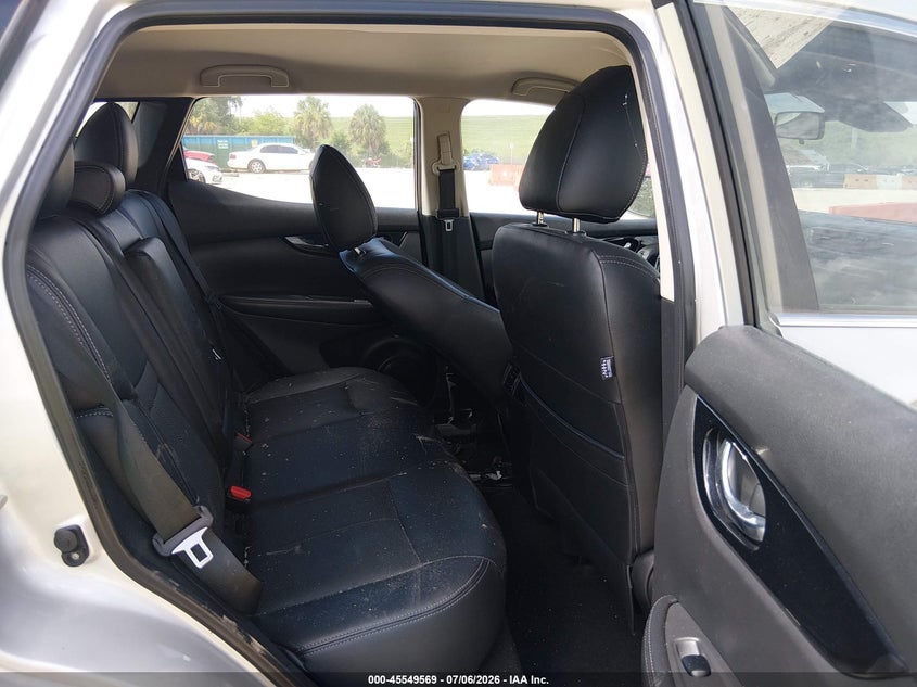 2021 NISSAN ROGUE SPORT auction photo 8