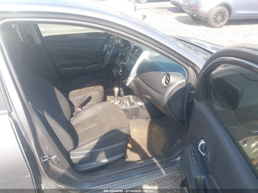 2019 NISSAN VERSA — zdjęcie 5