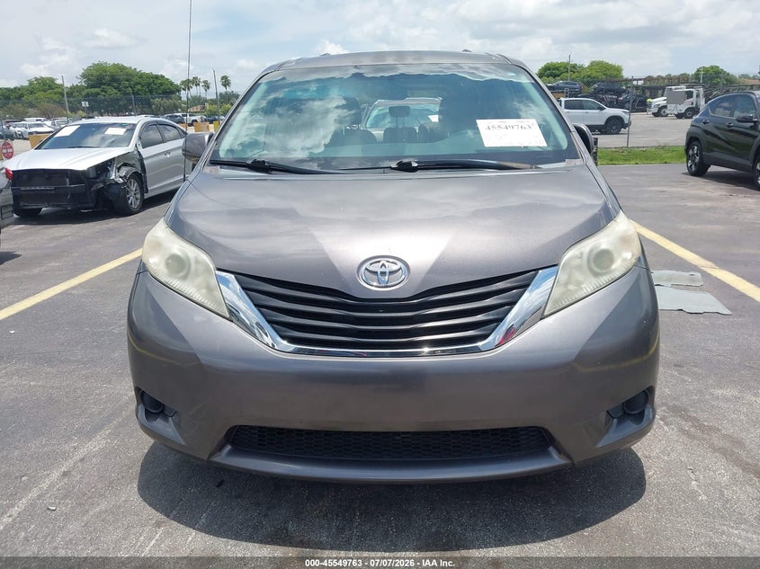 AtlanticExpress - Toyota Sienna