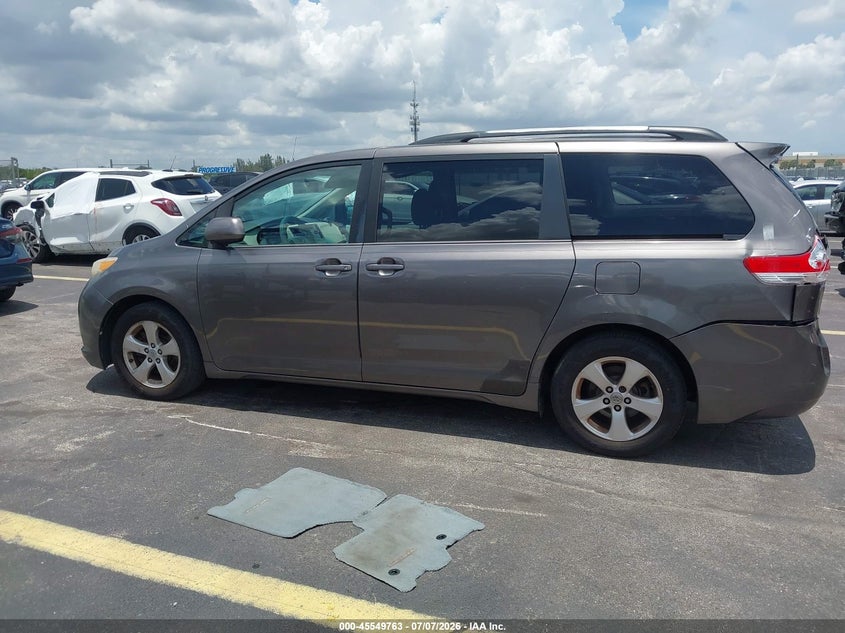 AtlanticExpress - Toyota Sienna