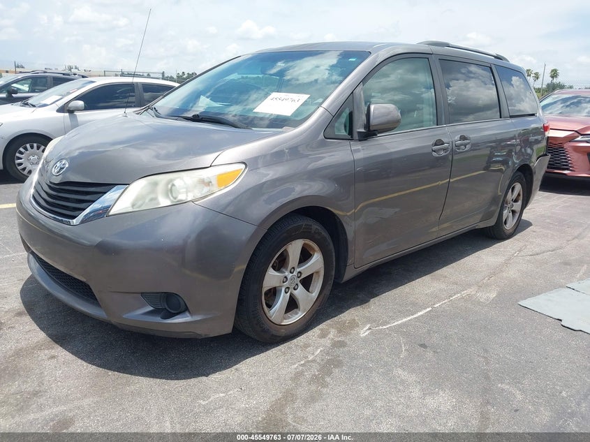 AtlanticExpress - Toyota Sienna